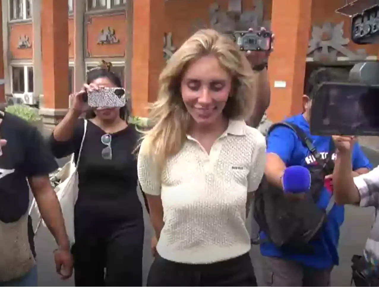 Bonnie Blue at the Bali court